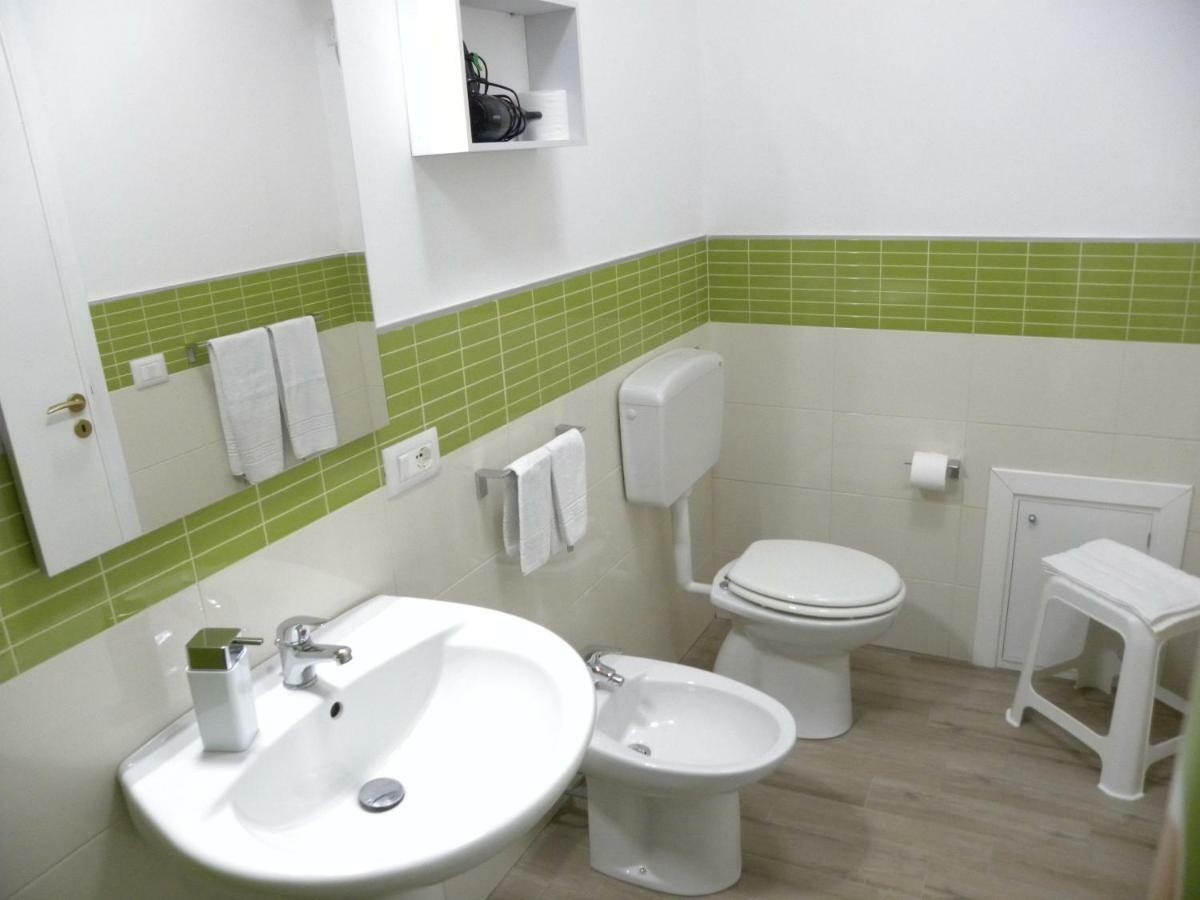 카스텔라마레델골포 Ibiscus B&B 외부 사진